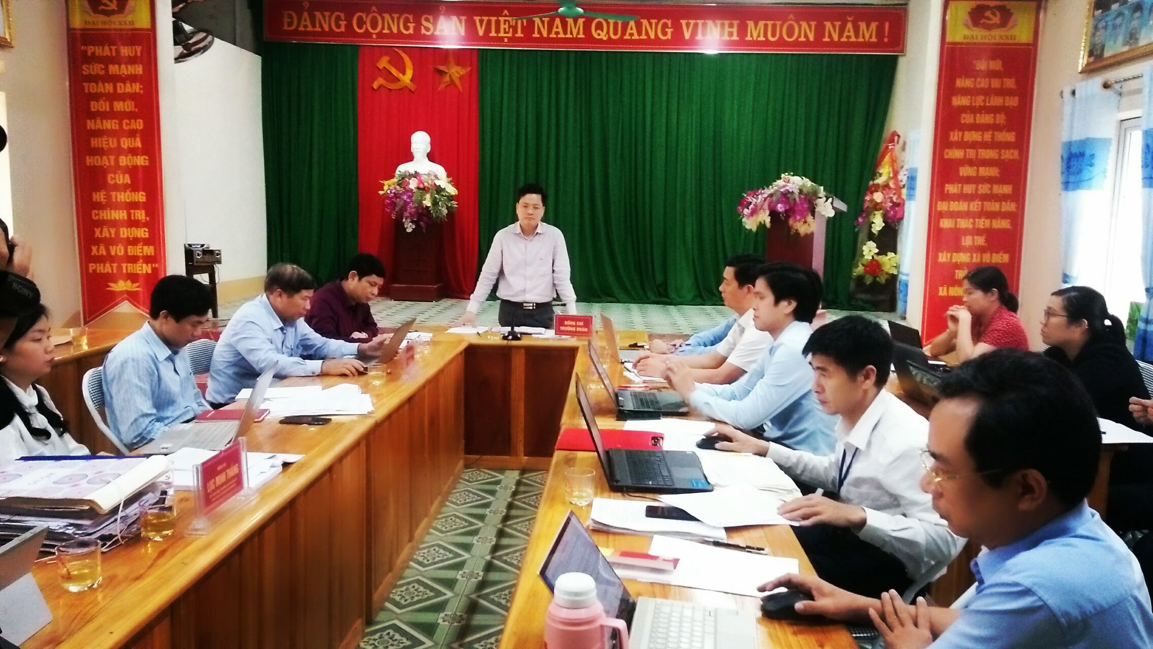 Đoàn công tác số 11 tỉnh ủy Hà Giang làm việc tại xã Vô Điếm
